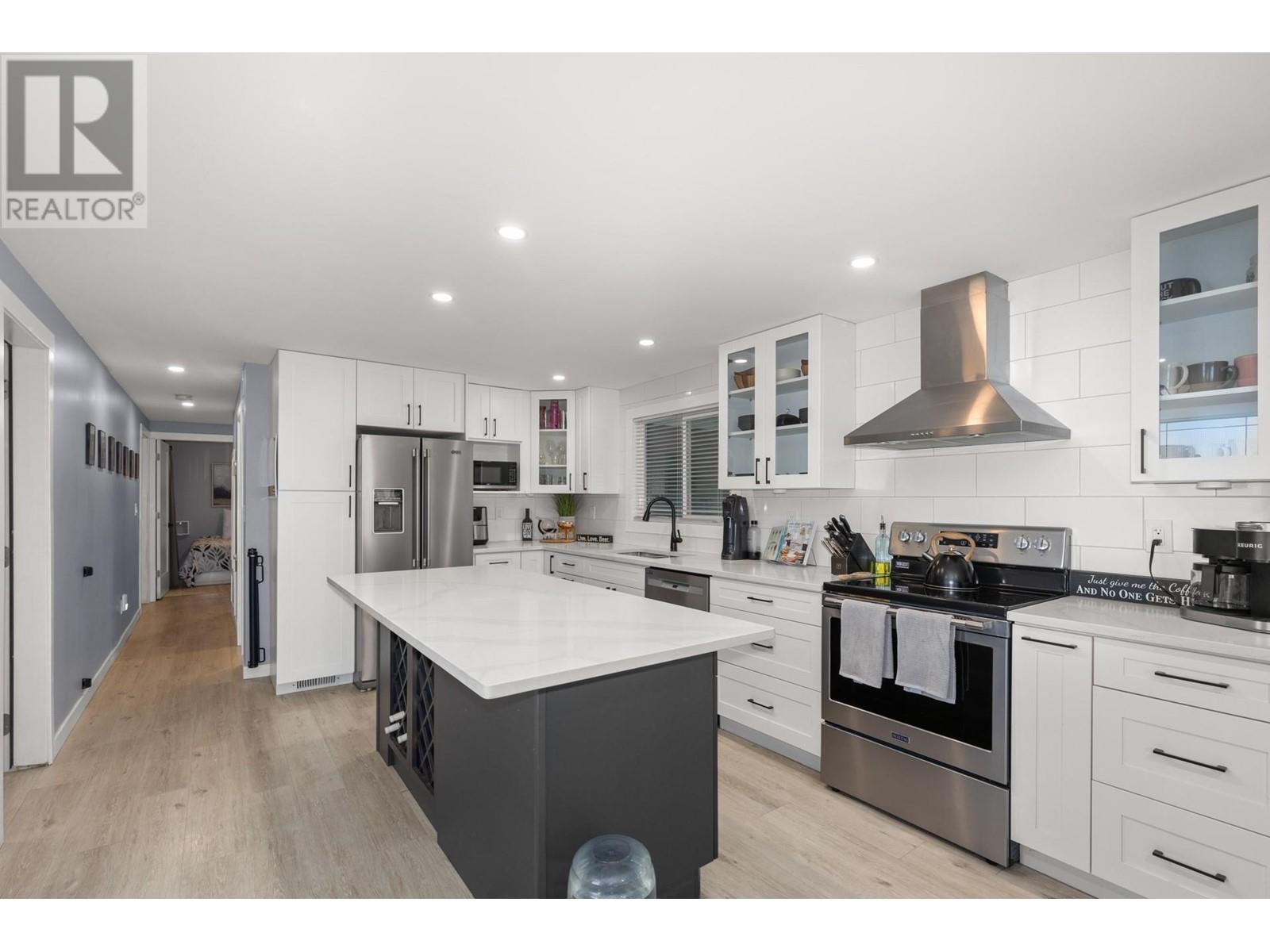 102 1860 Boucherie Road, Westbank