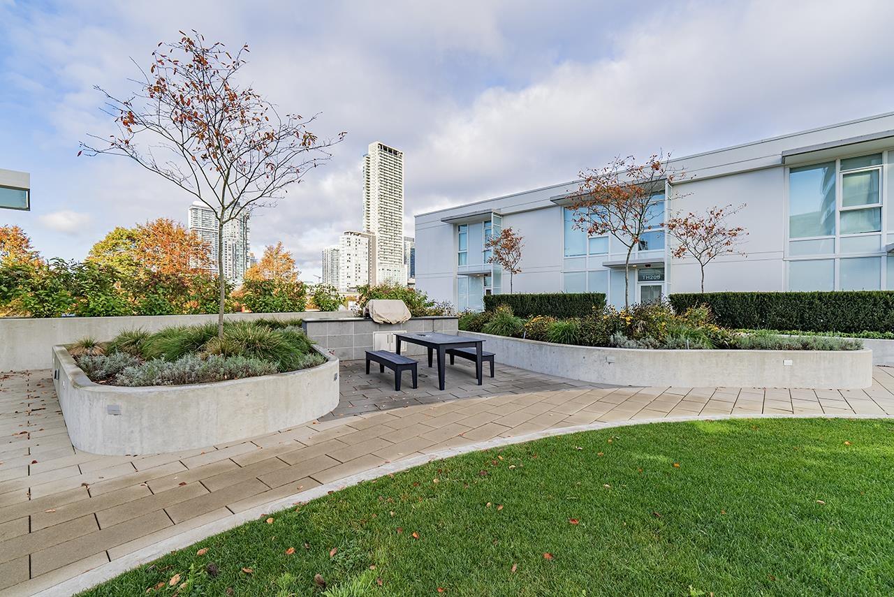 1605 13685 102 AVENUE, Surrey