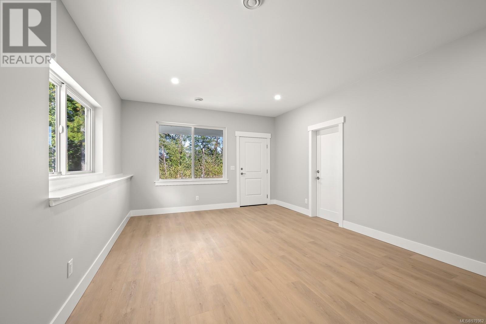 3240 Klanawa Cres, Courtenay real estate listing 979362