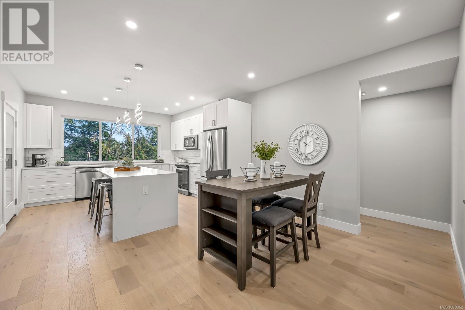 3240 Klanawa Cres, Courtenay real estate listing 979362