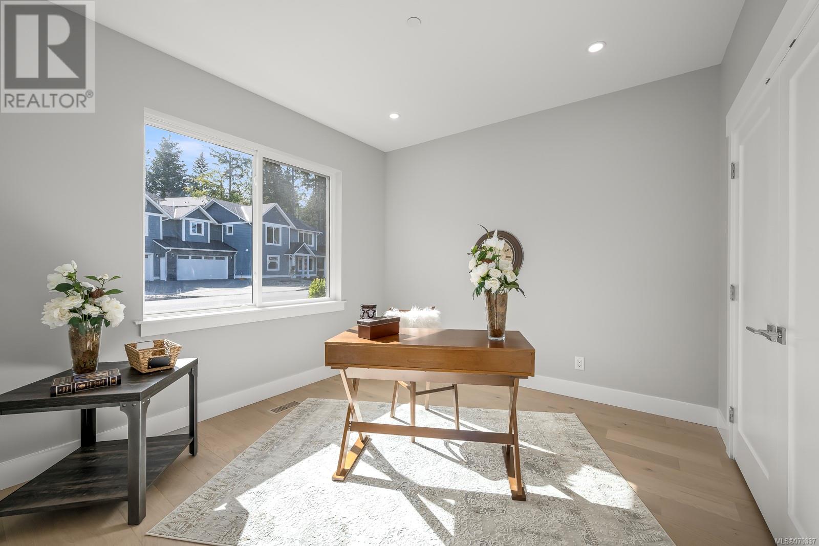 3236 Klanawa Cres, Courtenay real estate listing 979337