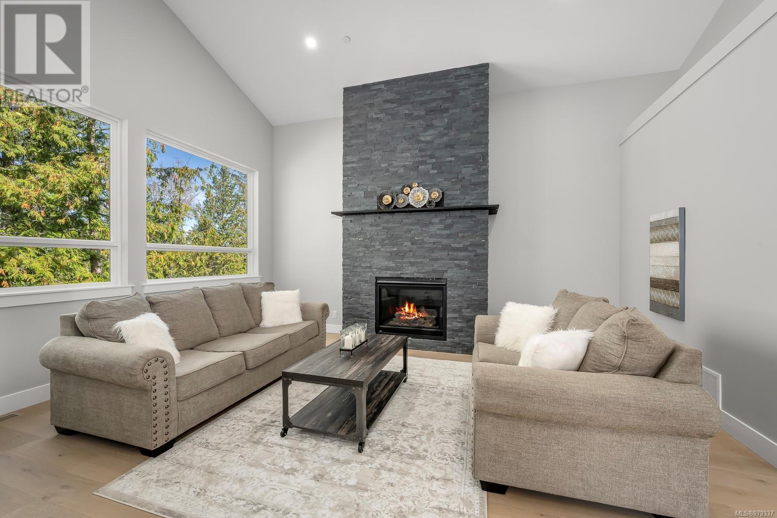 3236 Klanawa Cres, Courtenay real estate listing 979337
