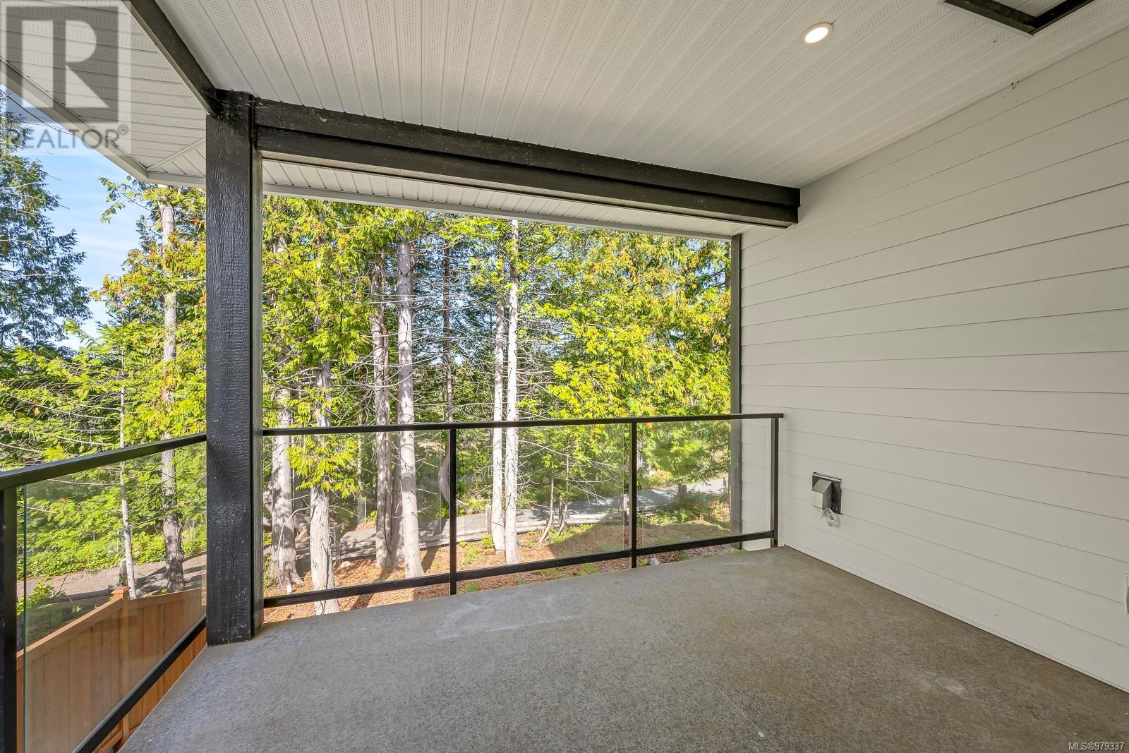 3236 Klanawa Cres, Courtenay real estate listing 979337