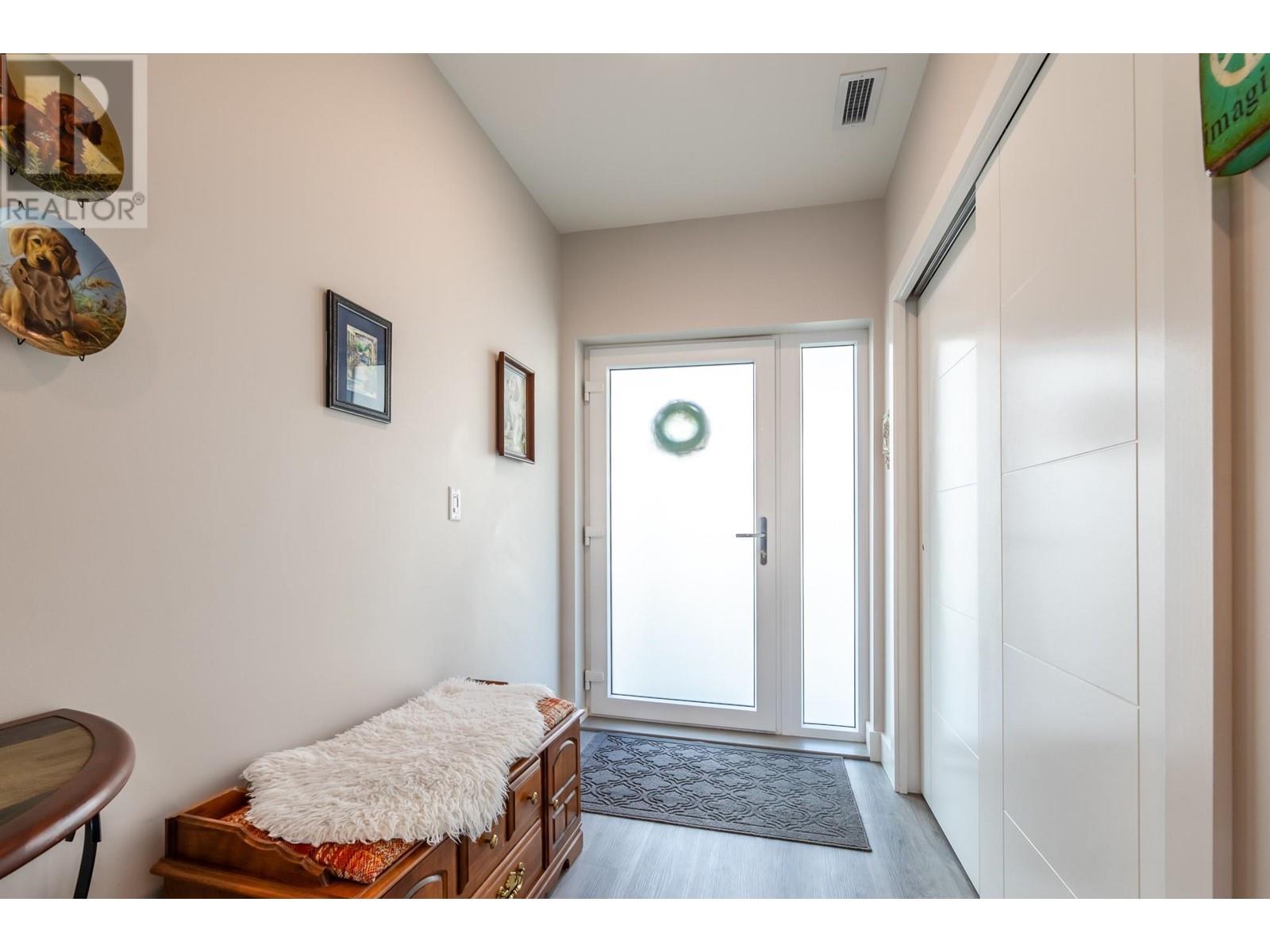 800 VISTA Park Unit# 822, Penticton