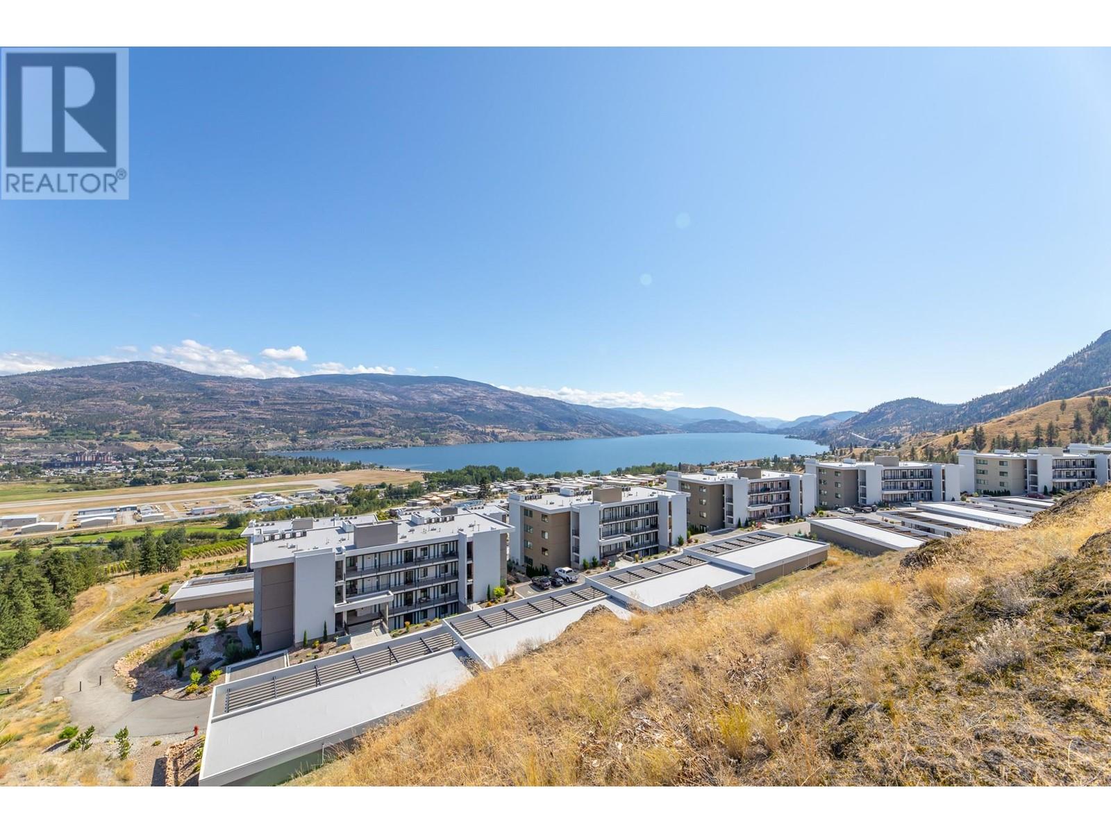 800 VISTA Park Unit# 822, Penticton