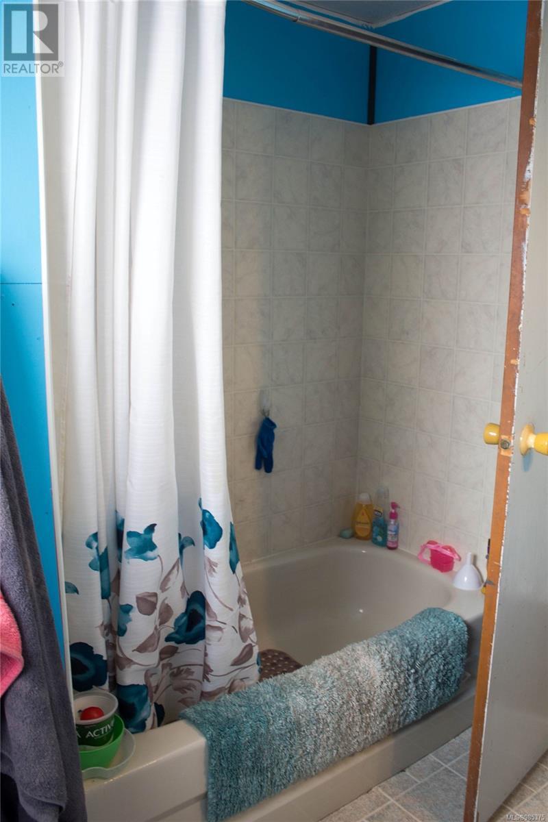 2380 Camosun Cres, Port McNeill