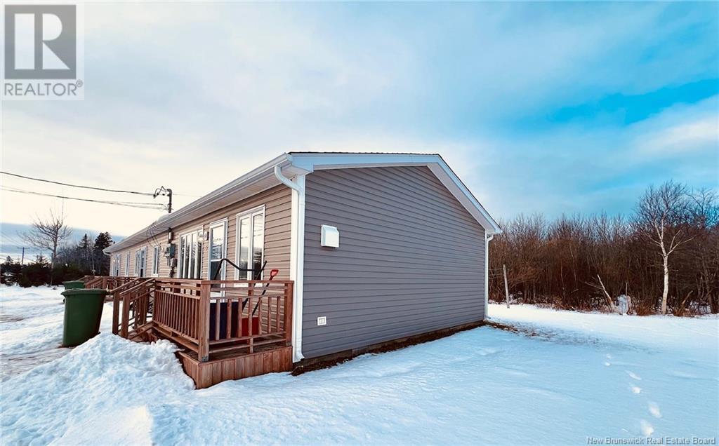 Photo 2 of 308 Rue Du Pecheur Nord, Lameque NB