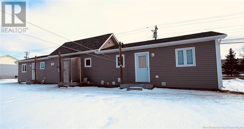 Photo 4 of 308 Rue Du Pecheur Nord, Lameque NB