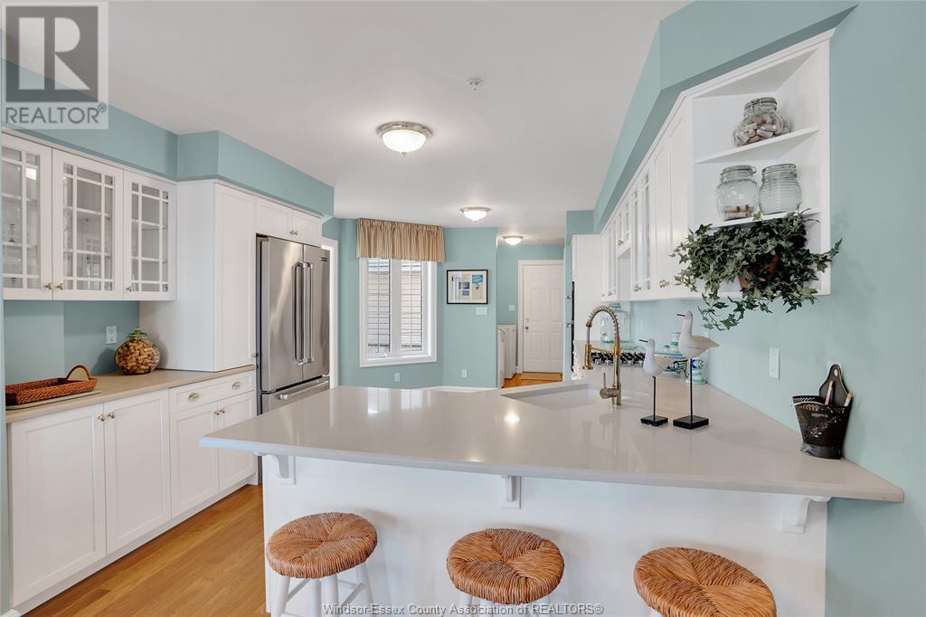 Photo 5 of 206 Crystal Bay Drive, Amherstburg ON