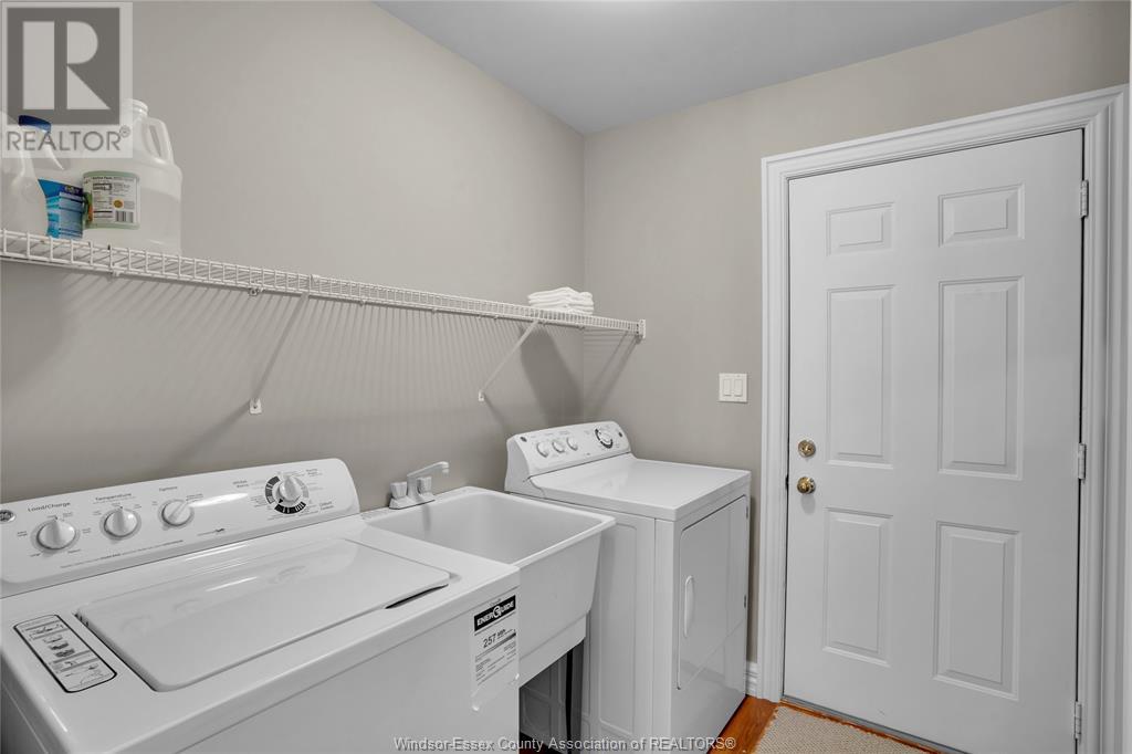 Photo 24 of 206 Crystal Bay Drive, Amherstburg ON