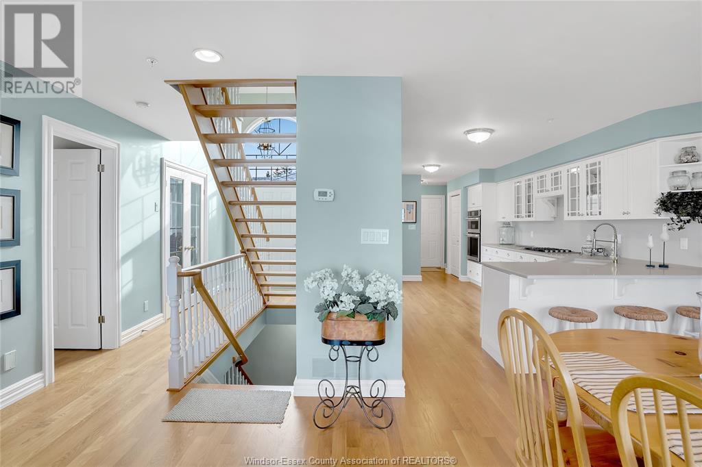 Photo 6 of 206 Crystal Bay Drive, Amherstburg ON