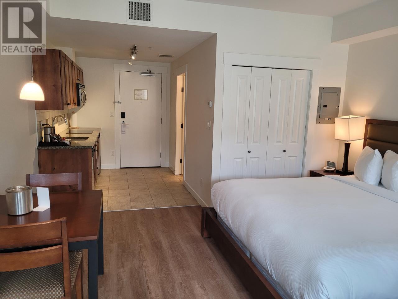 132 4200 LAKESHORE Drive, Osoyoos