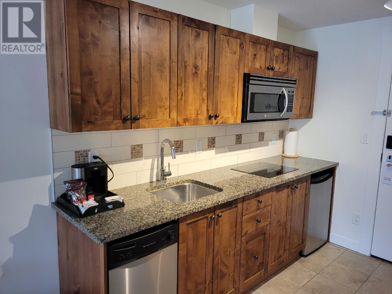 132 4200 LAKESHORE Drive, Osoyoos