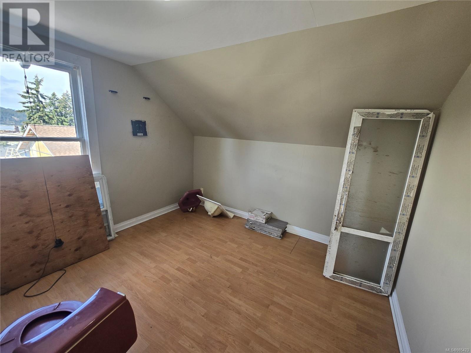 3358 6th Ave, Port Alberni real estate listing 985423