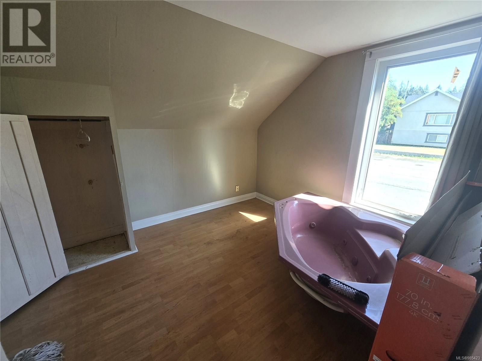 3358 6th Ave, Port Alberni real estate listing 985423