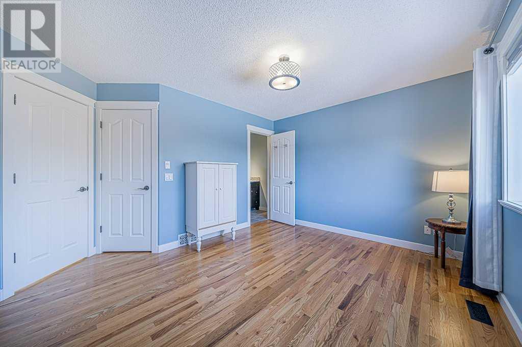 Single Family House Bungalow for Sale in  Spring Crescent SW Springbank Hill Calgary 