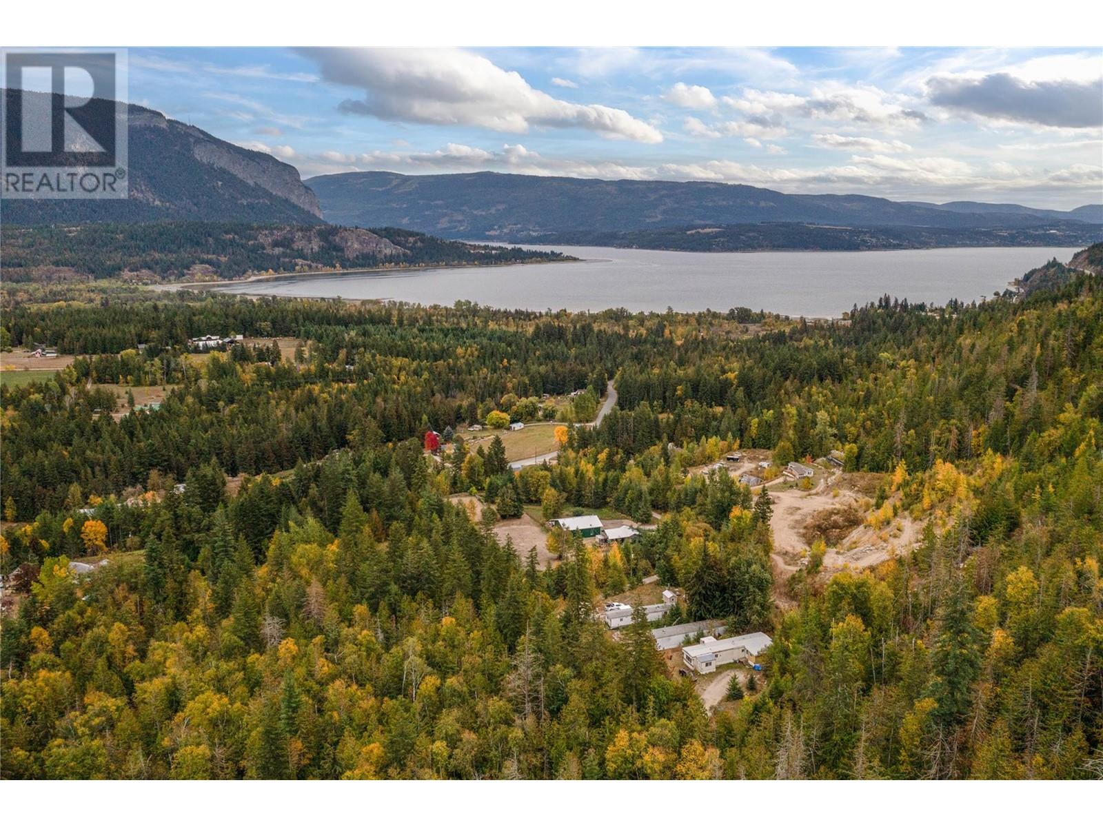 1,2,3 649 Lee Road, Tappen