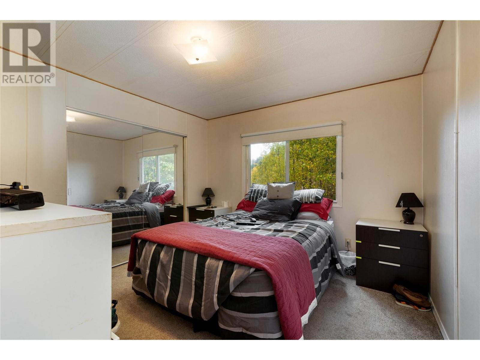 1,2,3 649 Lee Road, Tappen
