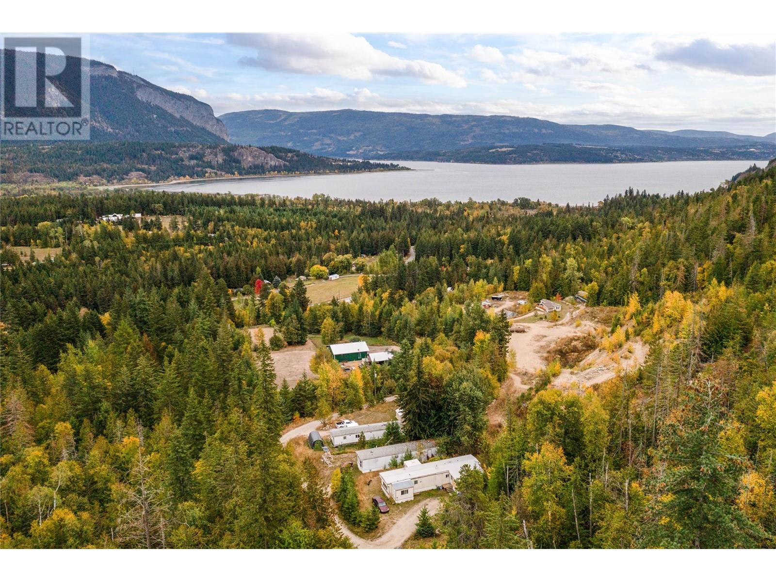 1,2,3 649 Lee Road, Tappen
