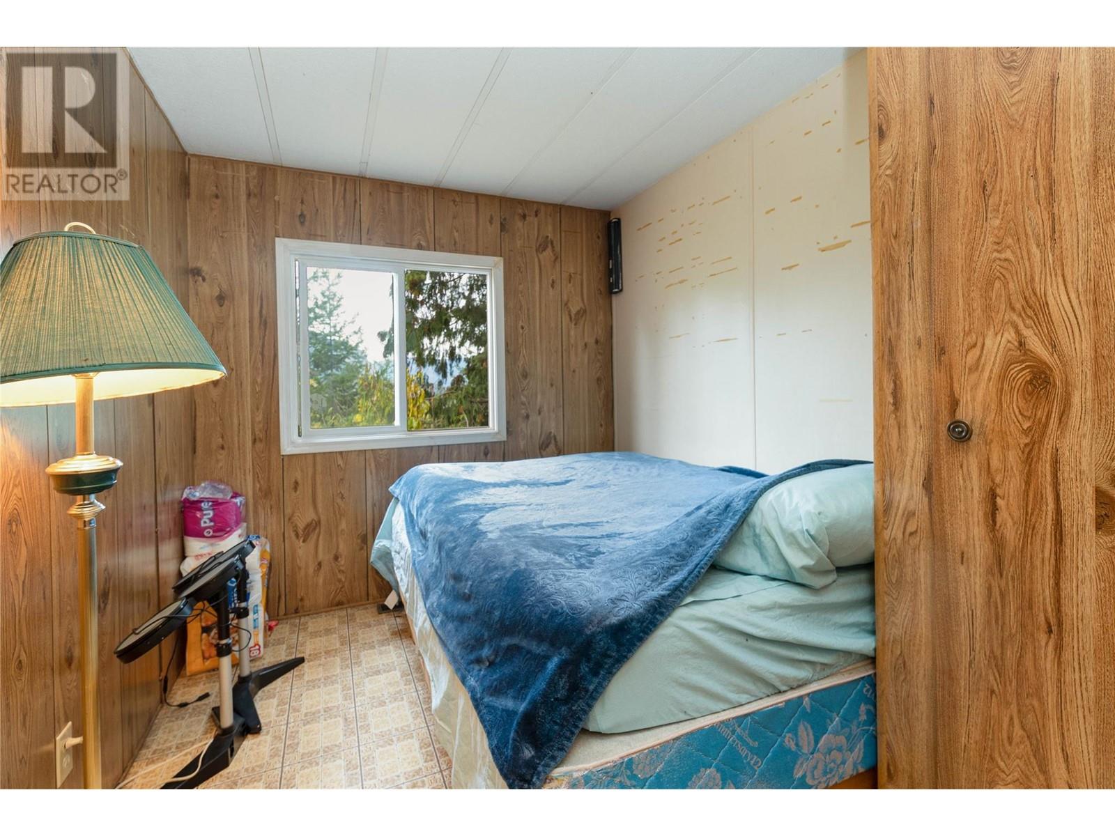 1,2,3 649 Lee Road, Tappen