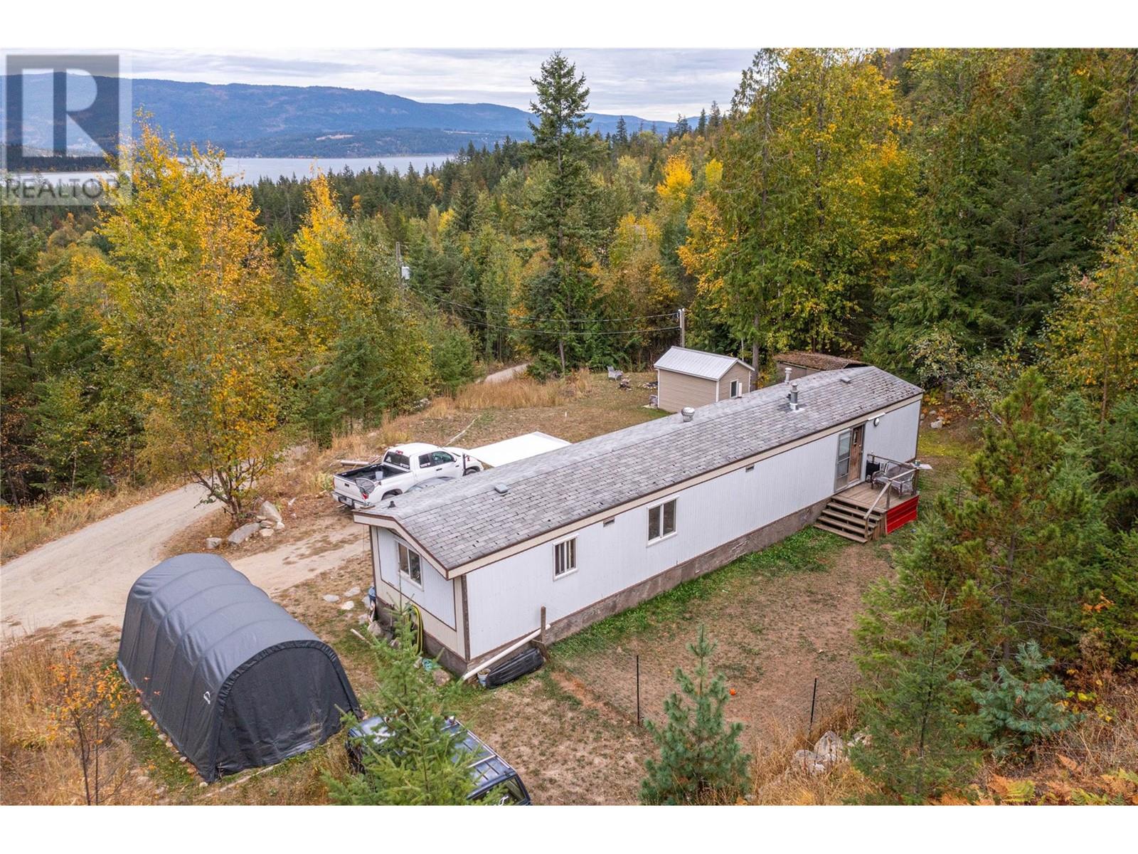 1,2,3 649 Lee Road, Tappen