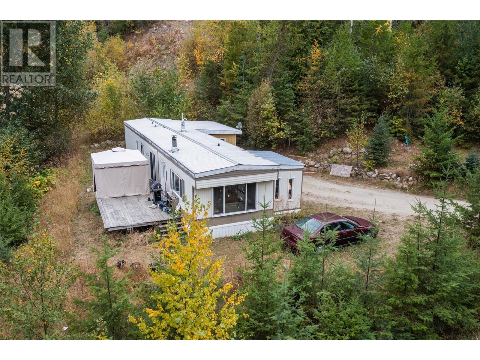 1,2,3 649 Lee Road, Tappen