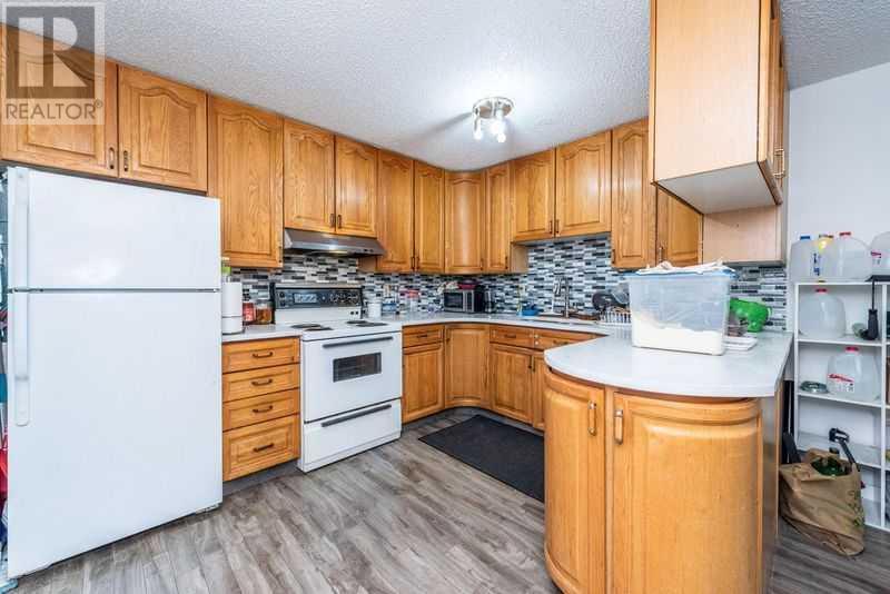 Single Family House Bi-level for Sale in  Falton Road NE Falconridge Calgary 