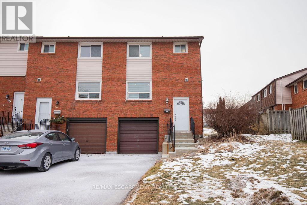 Single Family House for Sale in    MAGNOLIA DRIVE Hamilton (Mountview) 