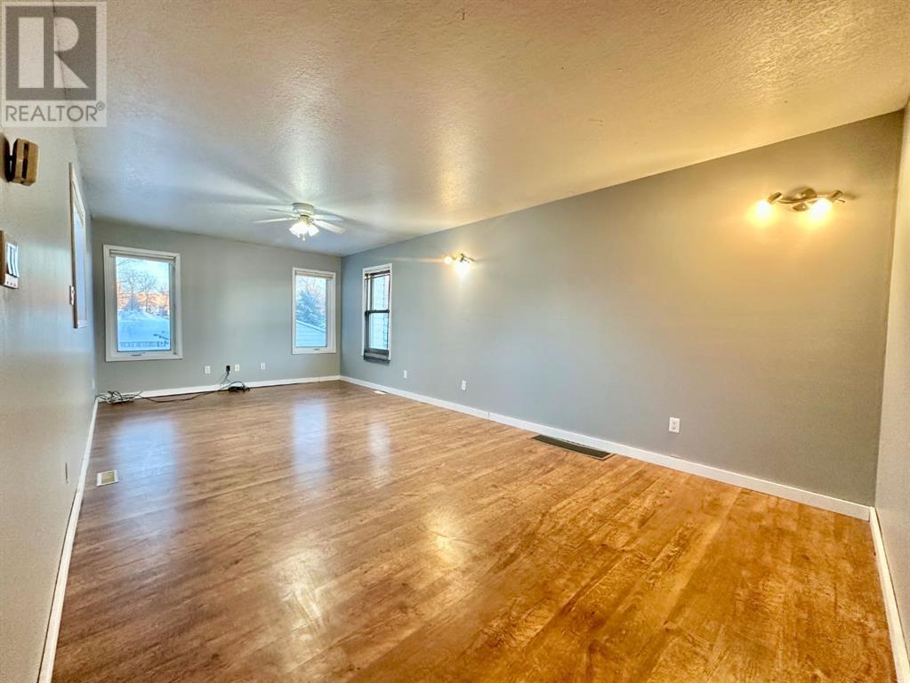 9111 100 St, Lac La Biche, Alberta