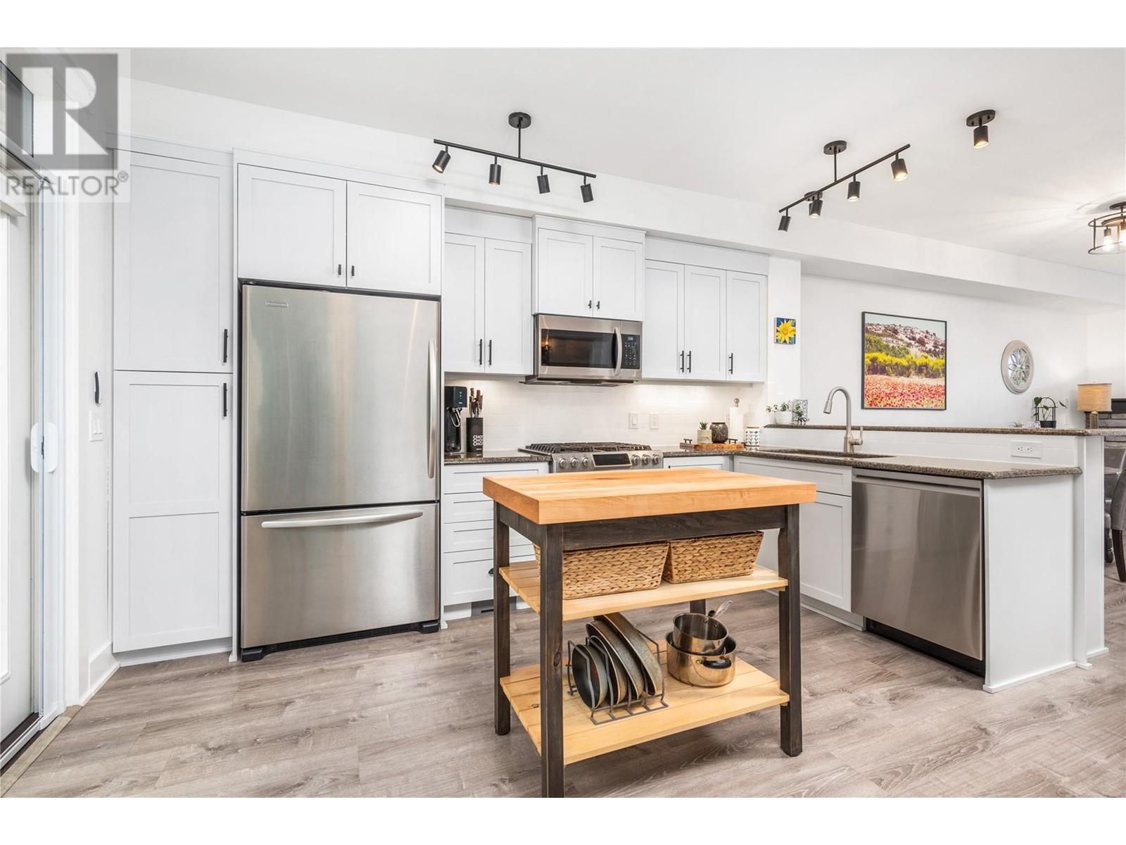 37 333 Longspoon Drive, Vernon