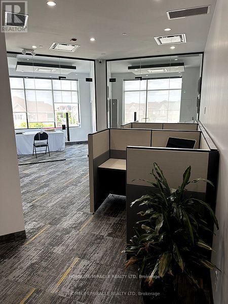Photo 1 of 213 3465 Platinum Drive, Mississauga ON