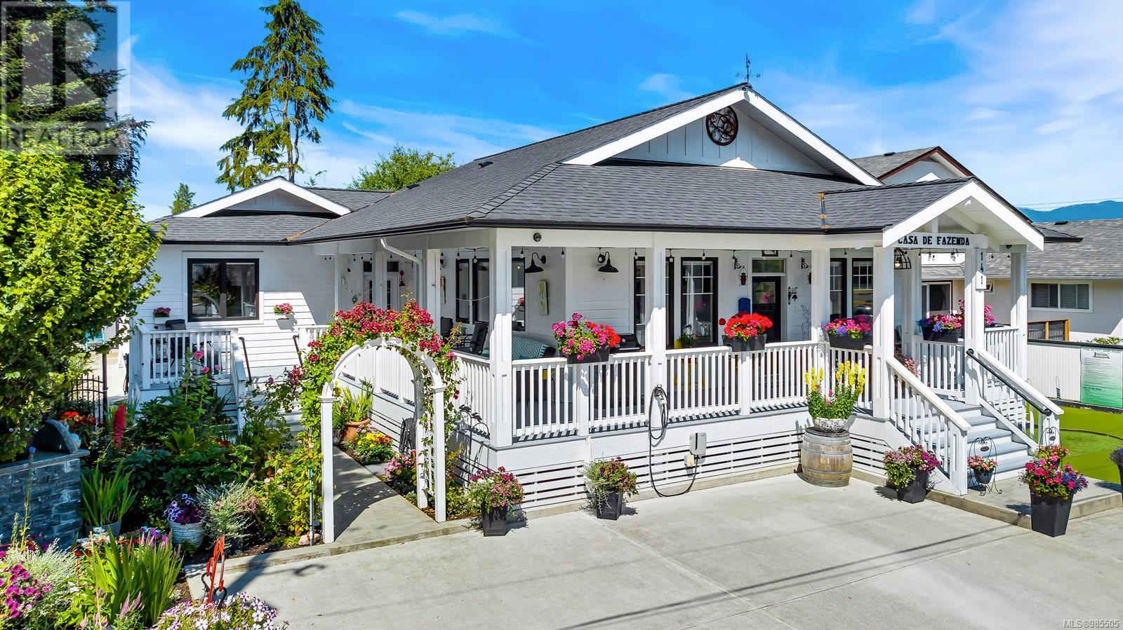 141 Castle Pl, Duncan