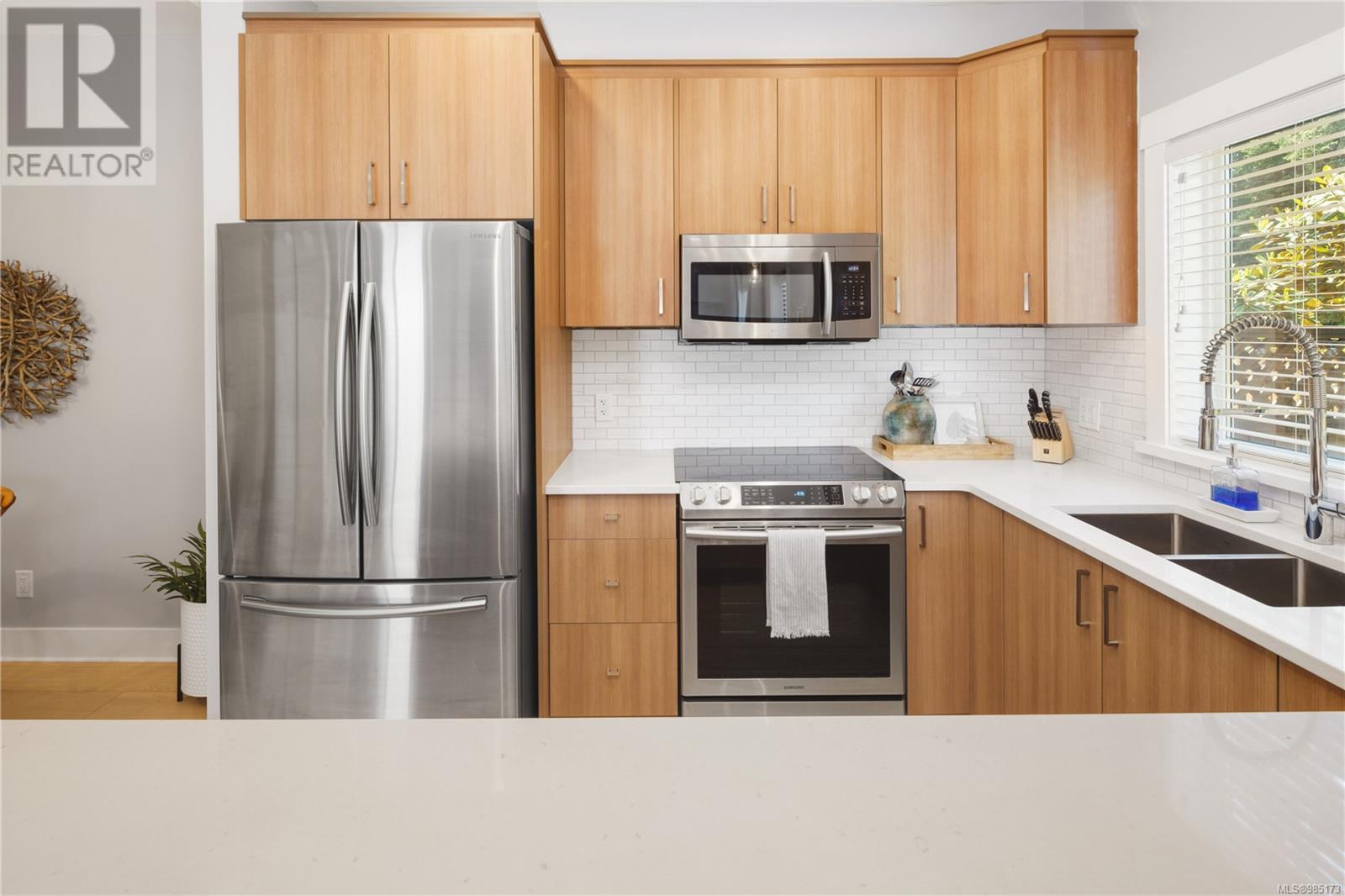 3405 Jazz Crt, Langford real estate listing 985173