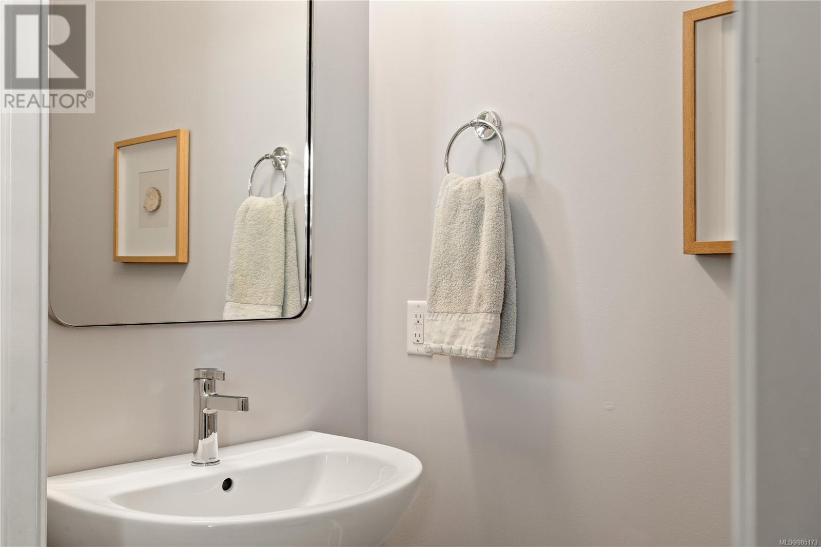 3405 Jazz Crt, Langford real estate listing 985173