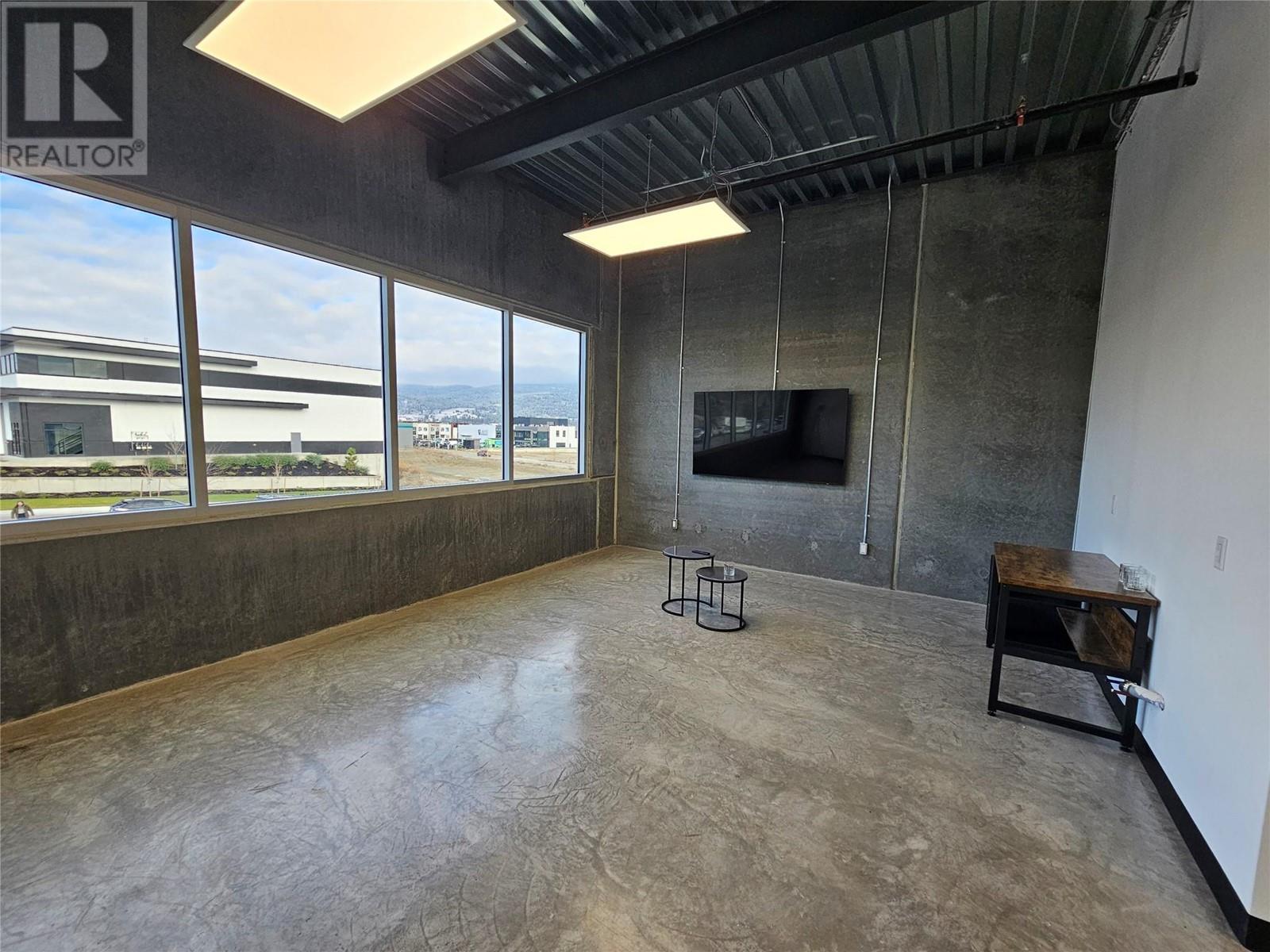 1 2030 Matrix Crescent, Kelowna