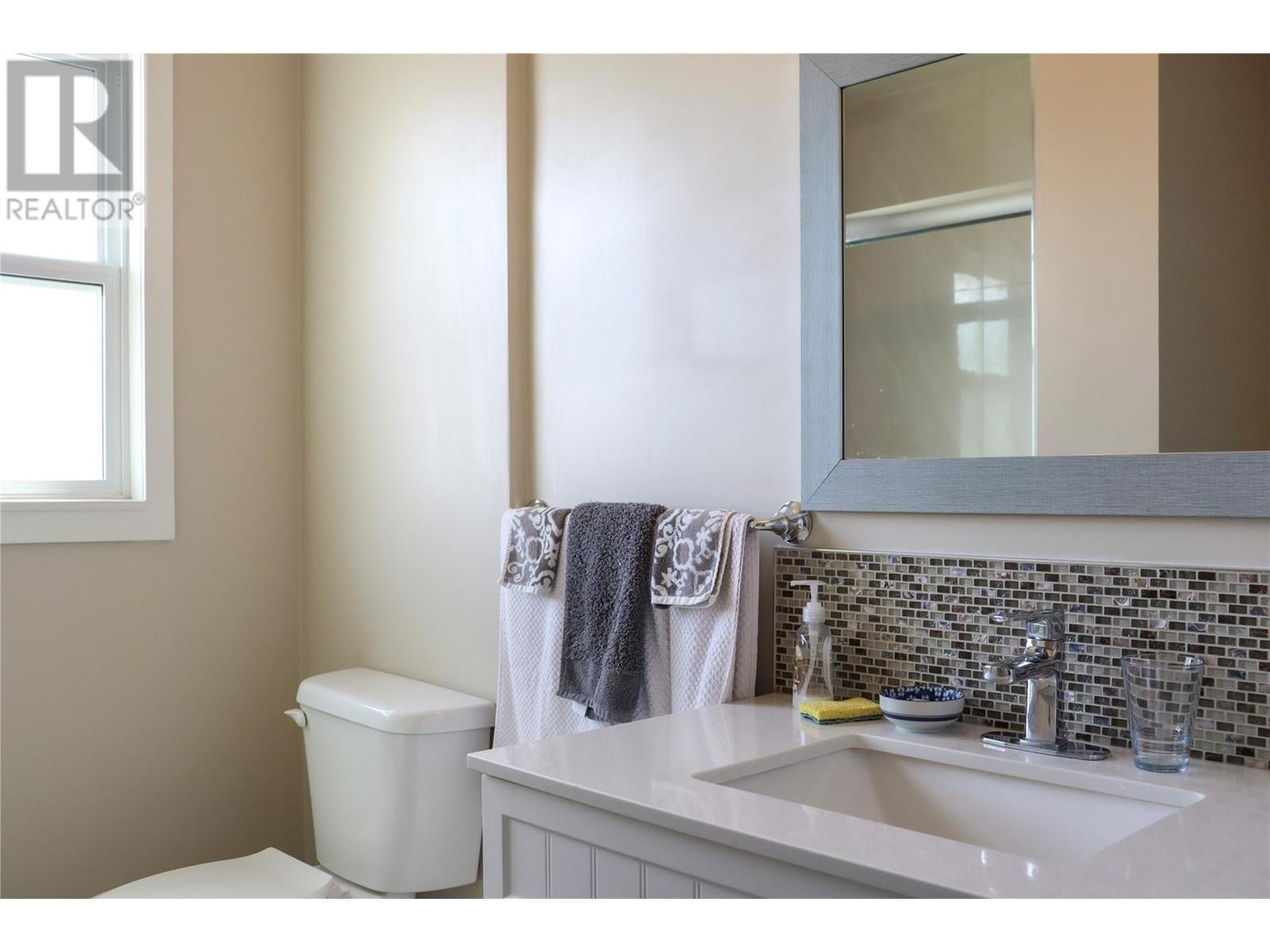 7212 HERON Lane, Osoyoos