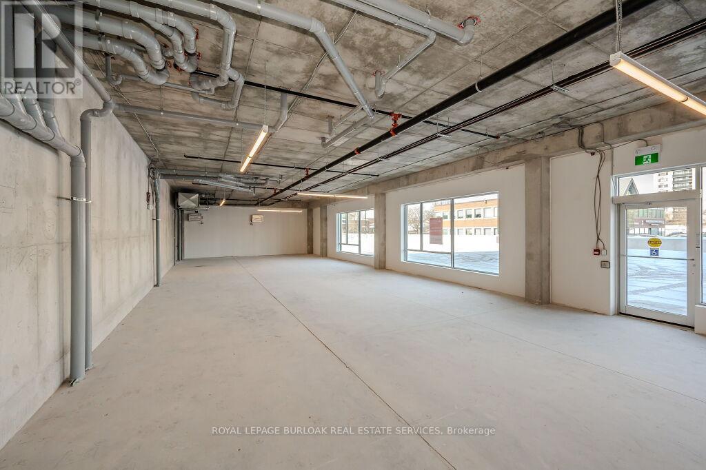 Photo 12 of 2 301 Westmount Road W, Kitchener ON