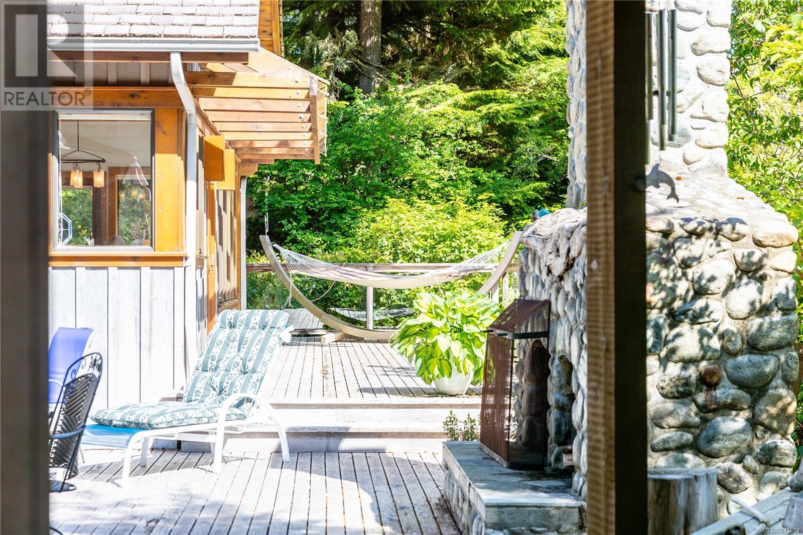 1180&1208 Lynn Rd, Tofino