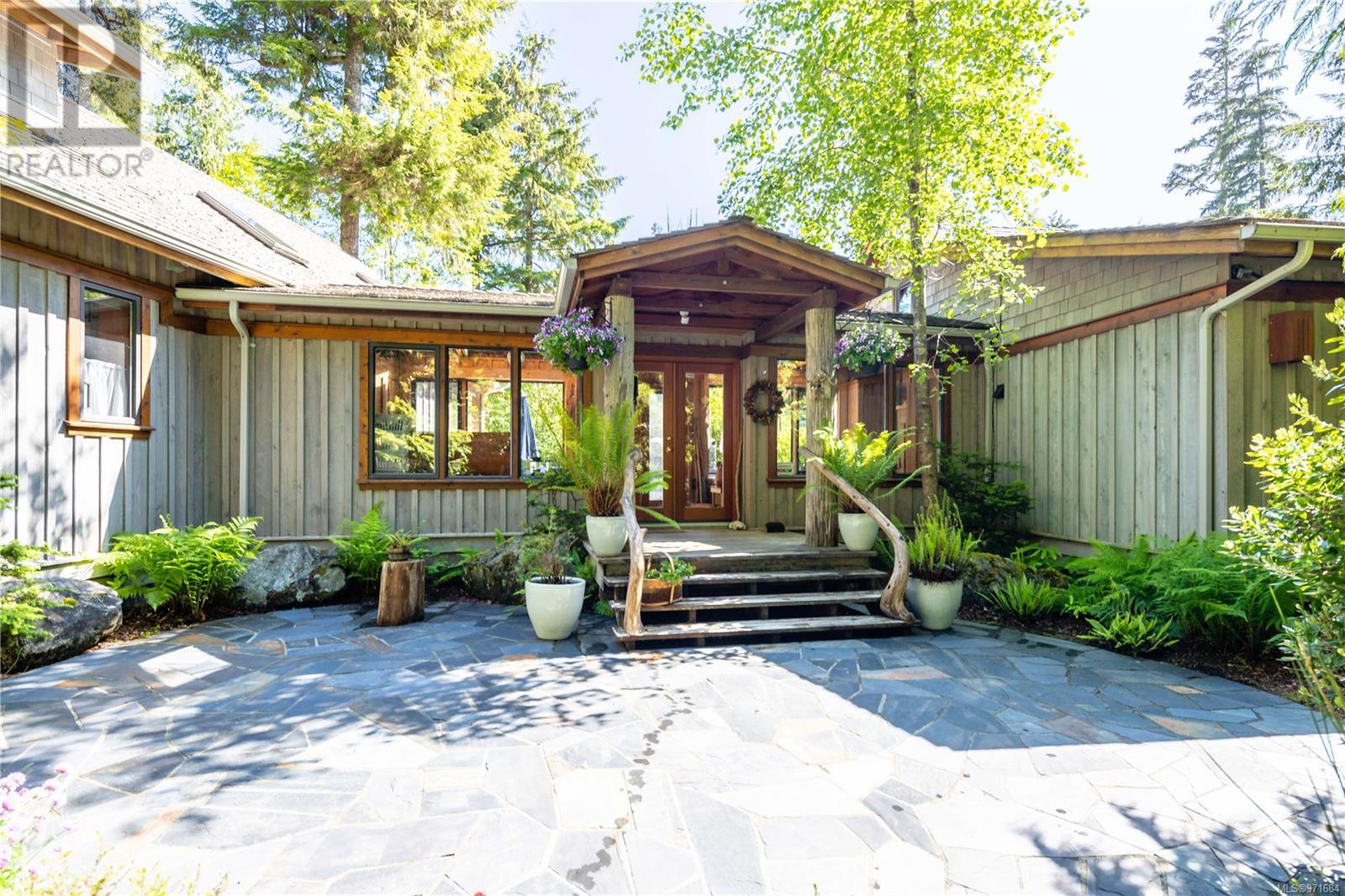 1180&1208 Lynn Rd, Tofino