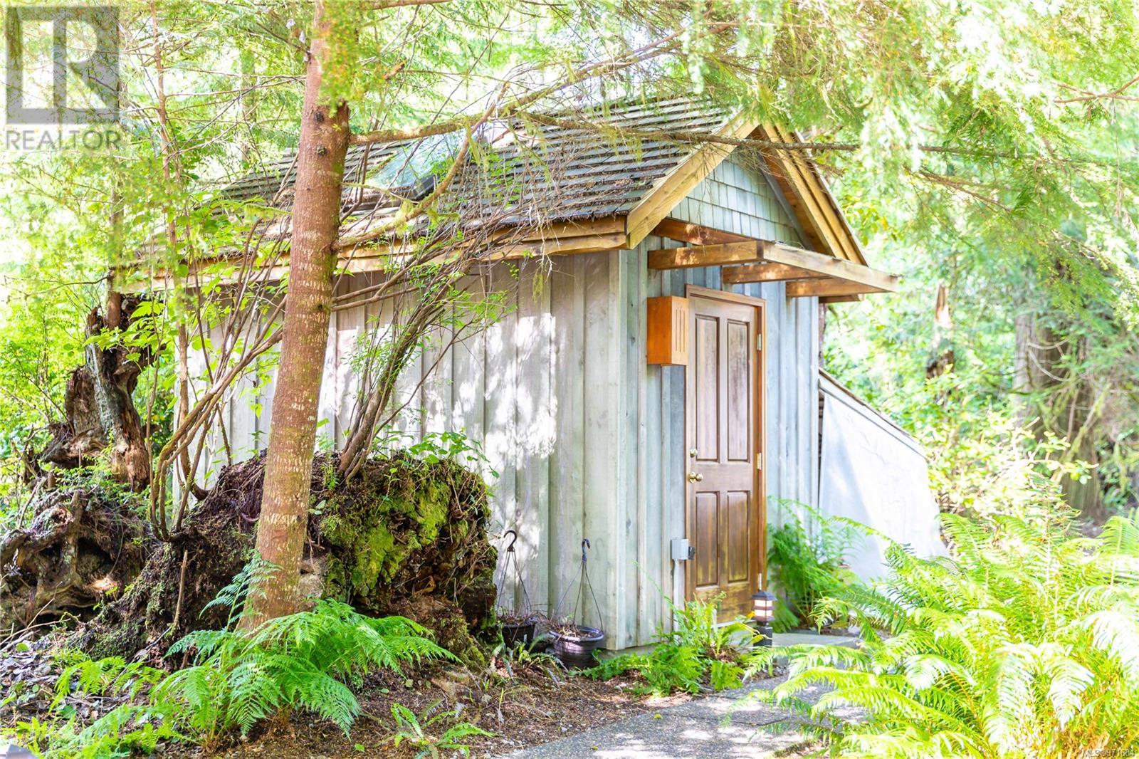 1180&1208 Lynn Rd, Tofino