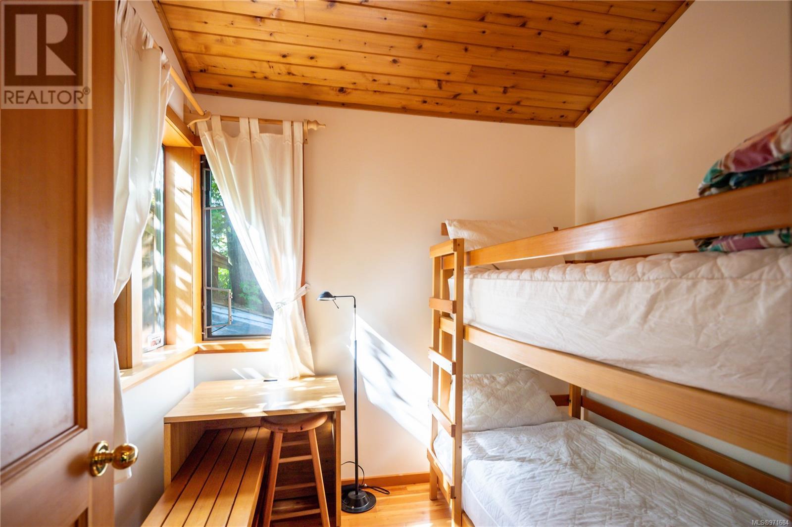 1180&1208 Lynn Rd, Tofino