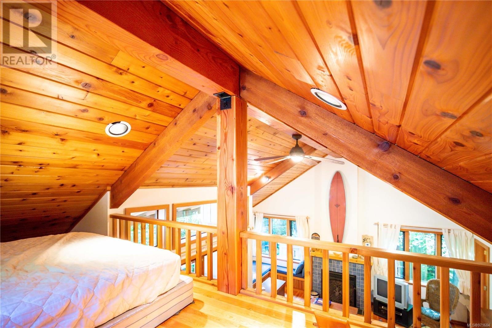 1180&1208 Lynn Rd, Tofino