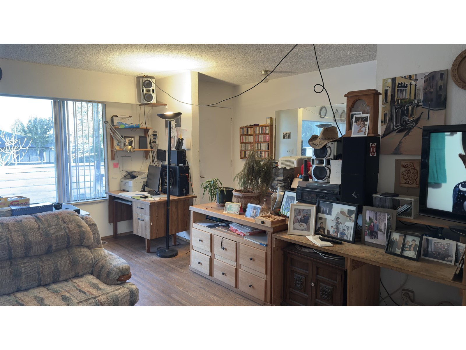 9401 DAWSON CRESCENT, Delta real estate listing R2960515