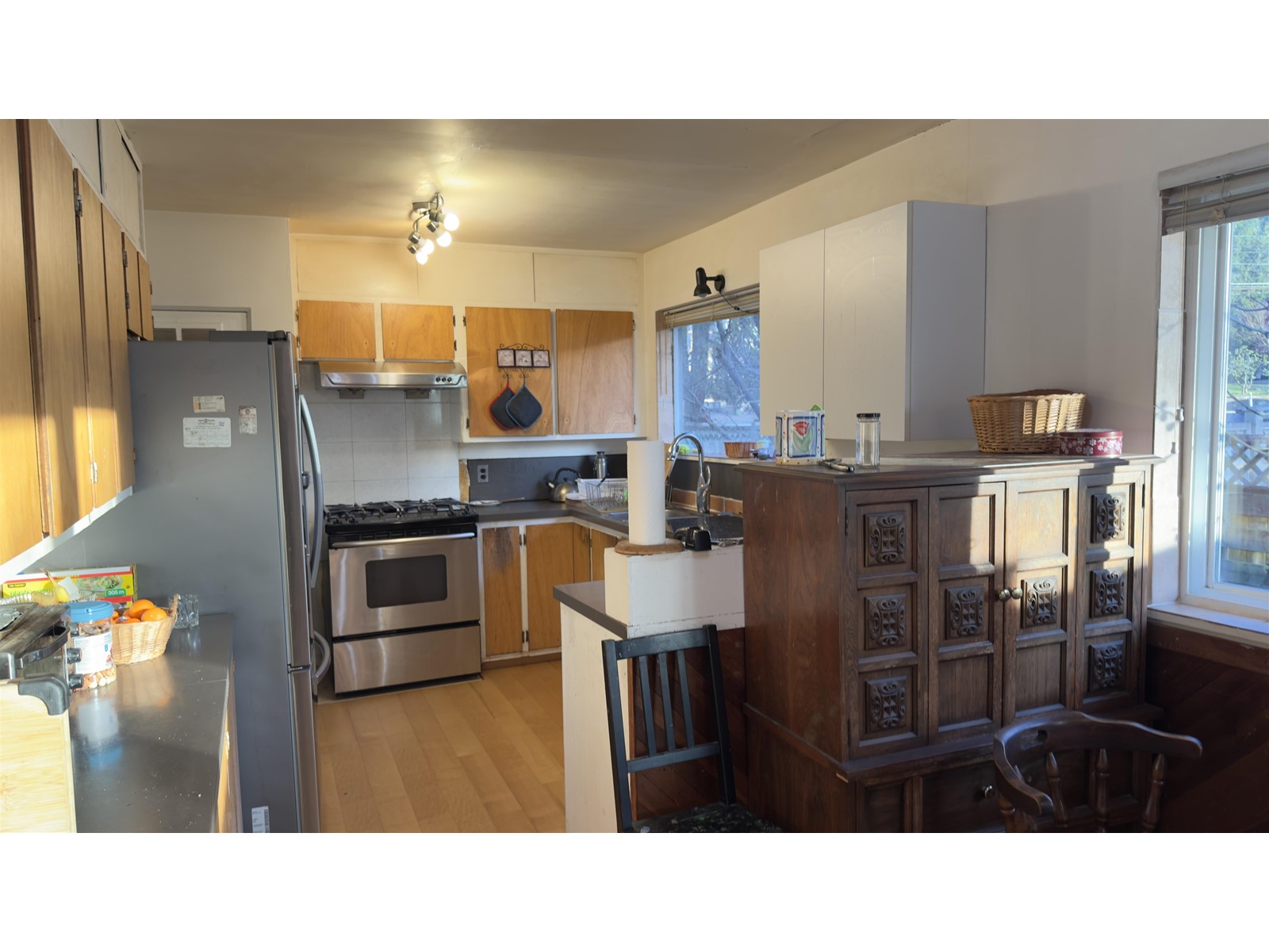 9401 DAWSON CRESCENT, Delta real estate listing R2960515