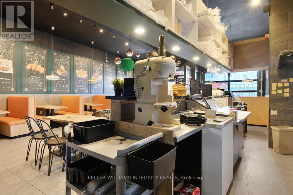 Photo 15 of 180 Rideau Street, Ottawa ON