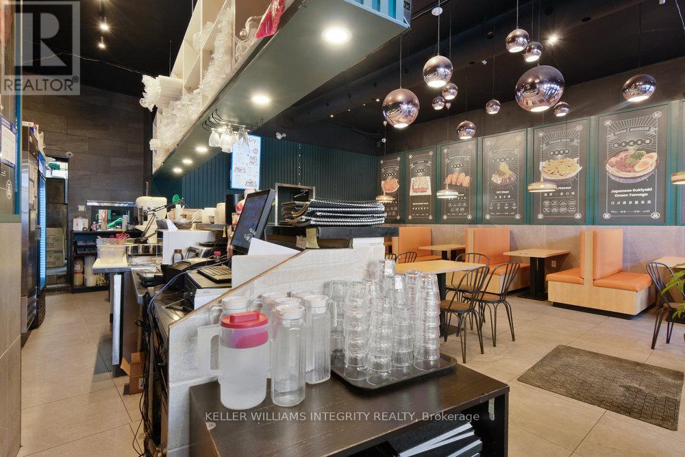 Photo 24 of 180 Rideau Street, Ottawa ON