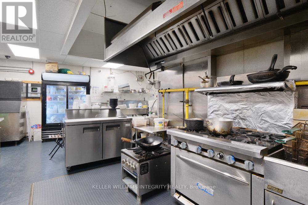 Photo 22 of 180 Rideau Street, Ottawa ON