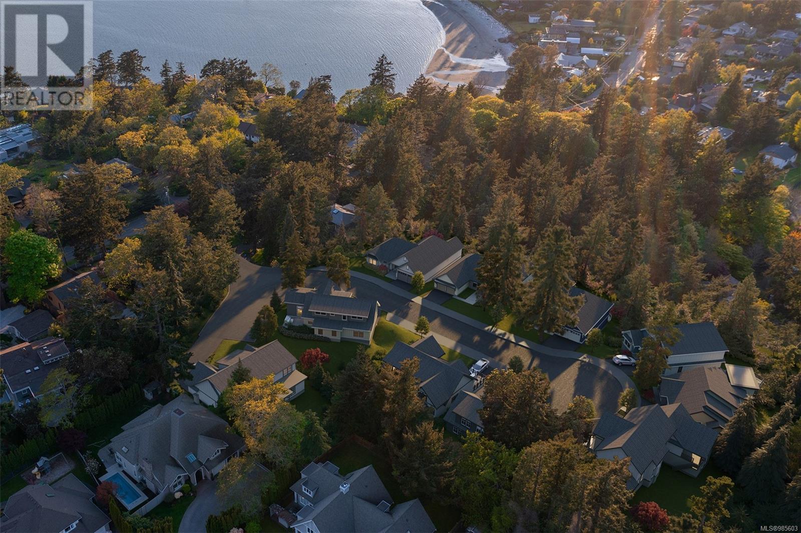 3907 Sheret Place, Saanich