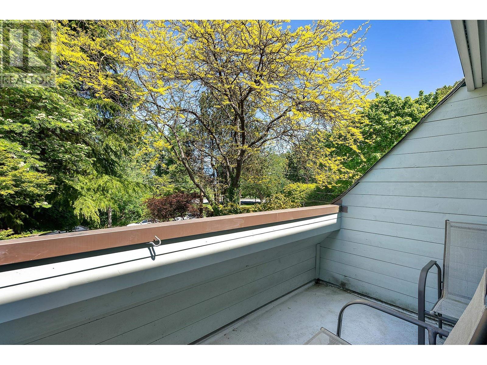 Photo 17 of 4316 W 2nd Avenue, Vancouver BC