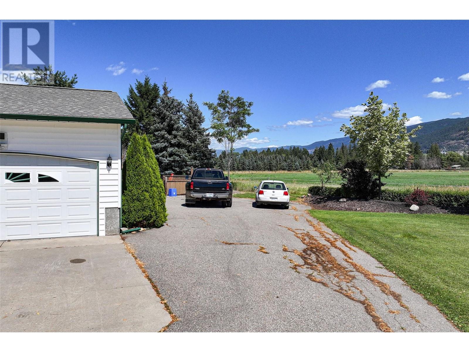  1176 Thomas-Hayes Road, Spallumcheen